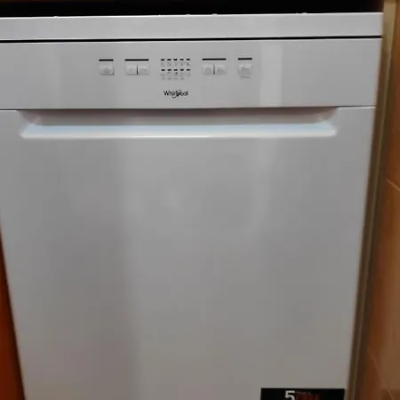 Unique Location With Parking Burgasz