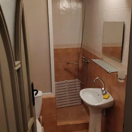 Unique Location With Parking Appartement *