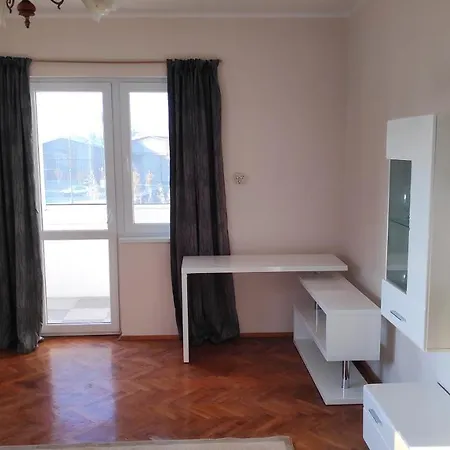 Apartment Unique Location With Parking *