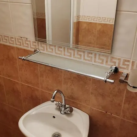 Unique Location With Parking Daire *