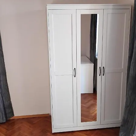 Unique Location With Parking Daire Burgaz