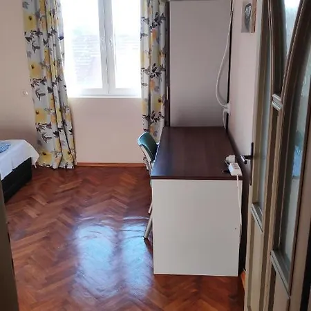 Unique Location With Parking Apartmán *