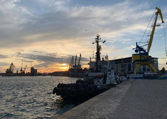 Unique Location With Parking * Μπουργκάς